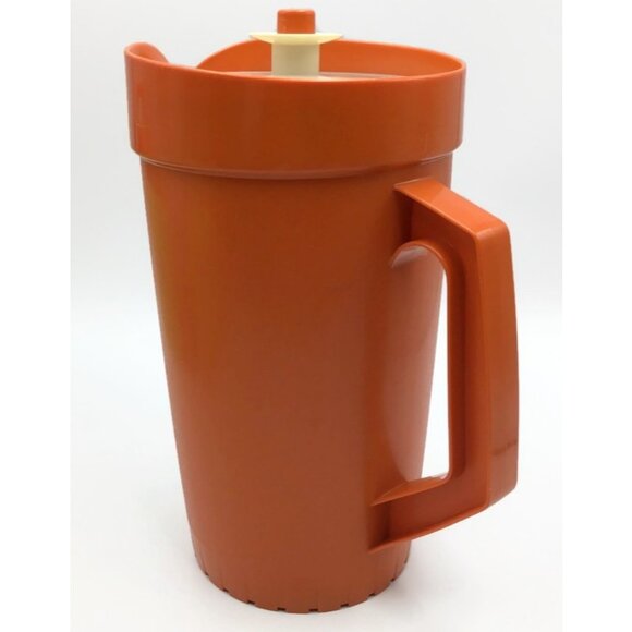 Vintage Tupperware Harvest Orange 2 Qt Beverage Pitcher 800-11 Push Button Lid - Picture 2 of 11